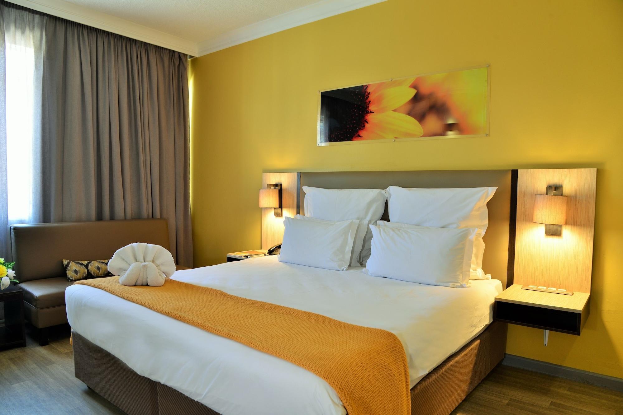 Hotel Cresta Oasis 3*