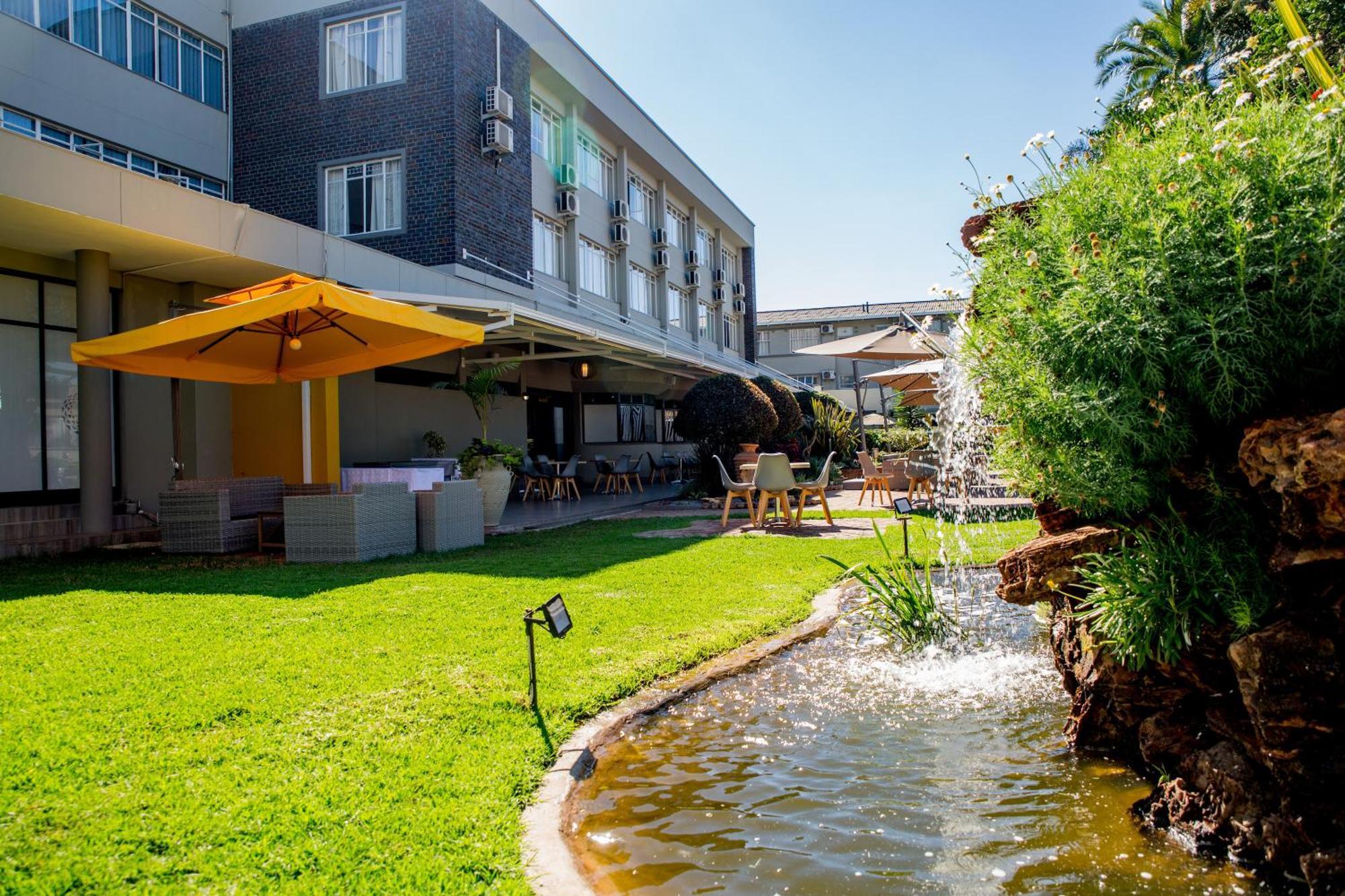 Cresta Oasis 3* Harare