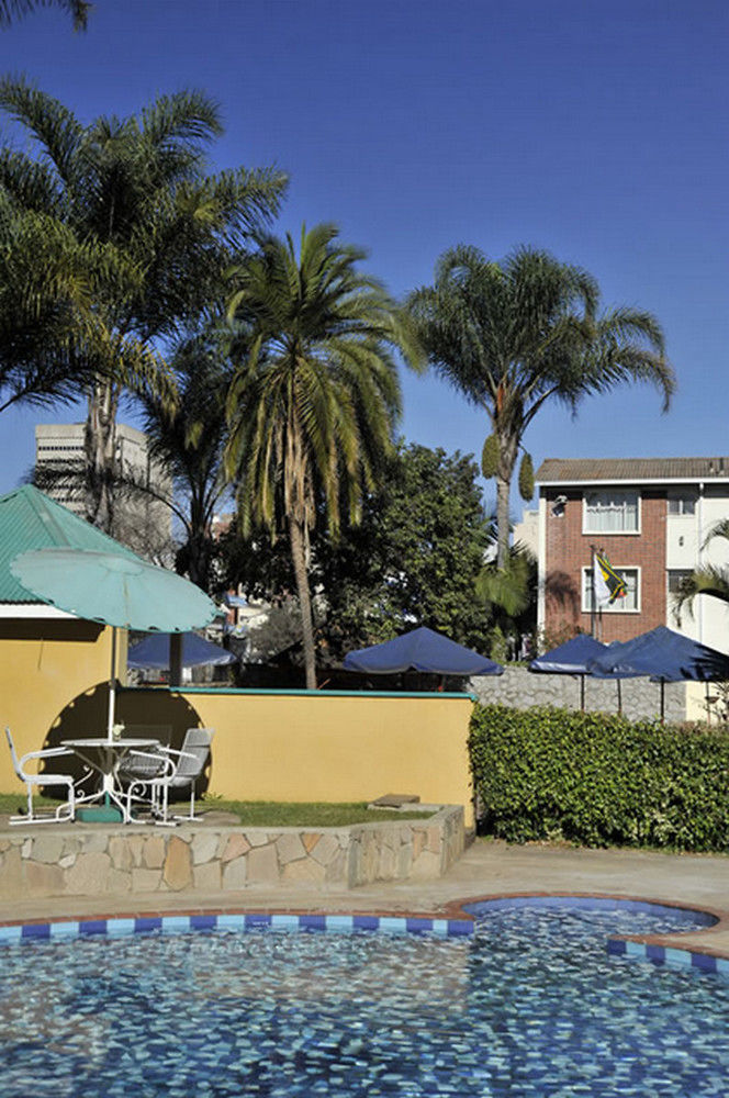 Hotel Cresta Oasis 3*