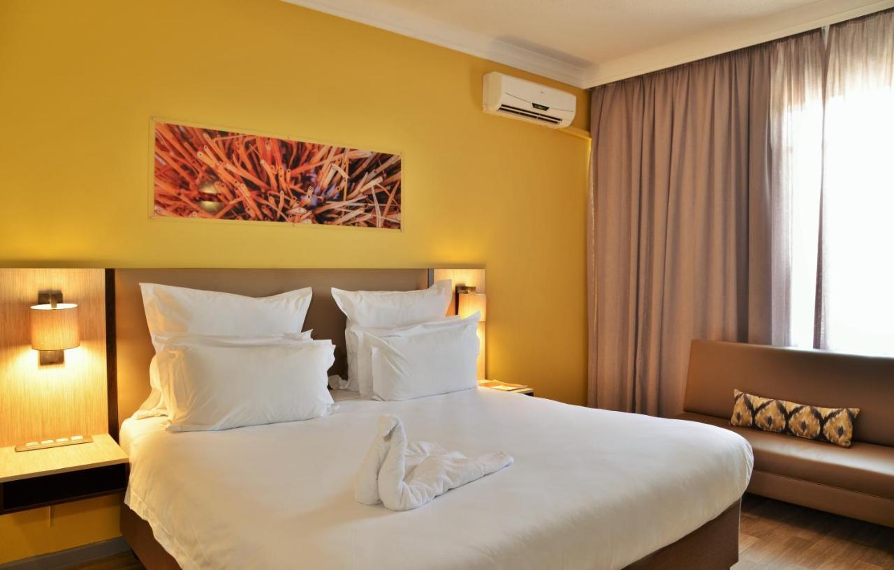 Hotel Cresta Oasis
