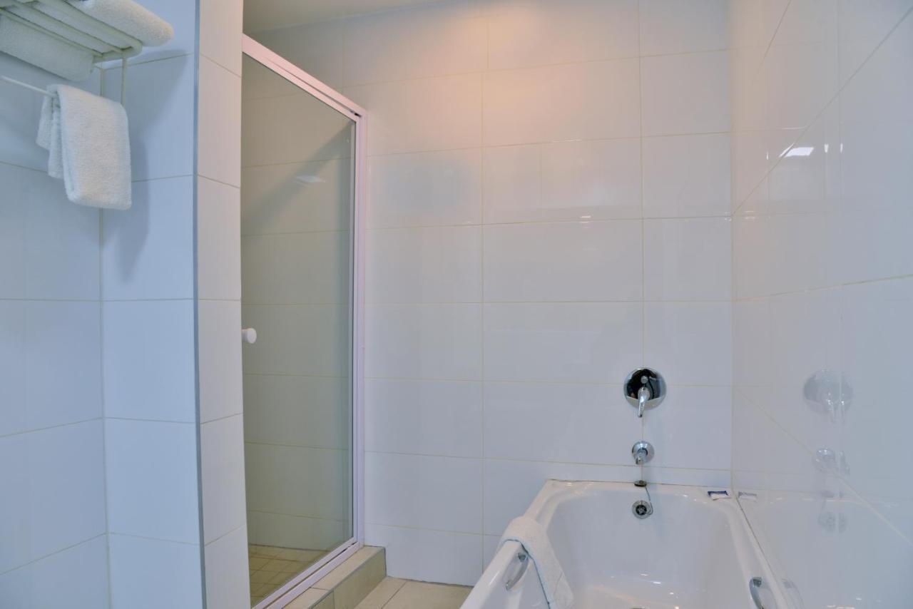 Hotel Cresta Oasis Harare
