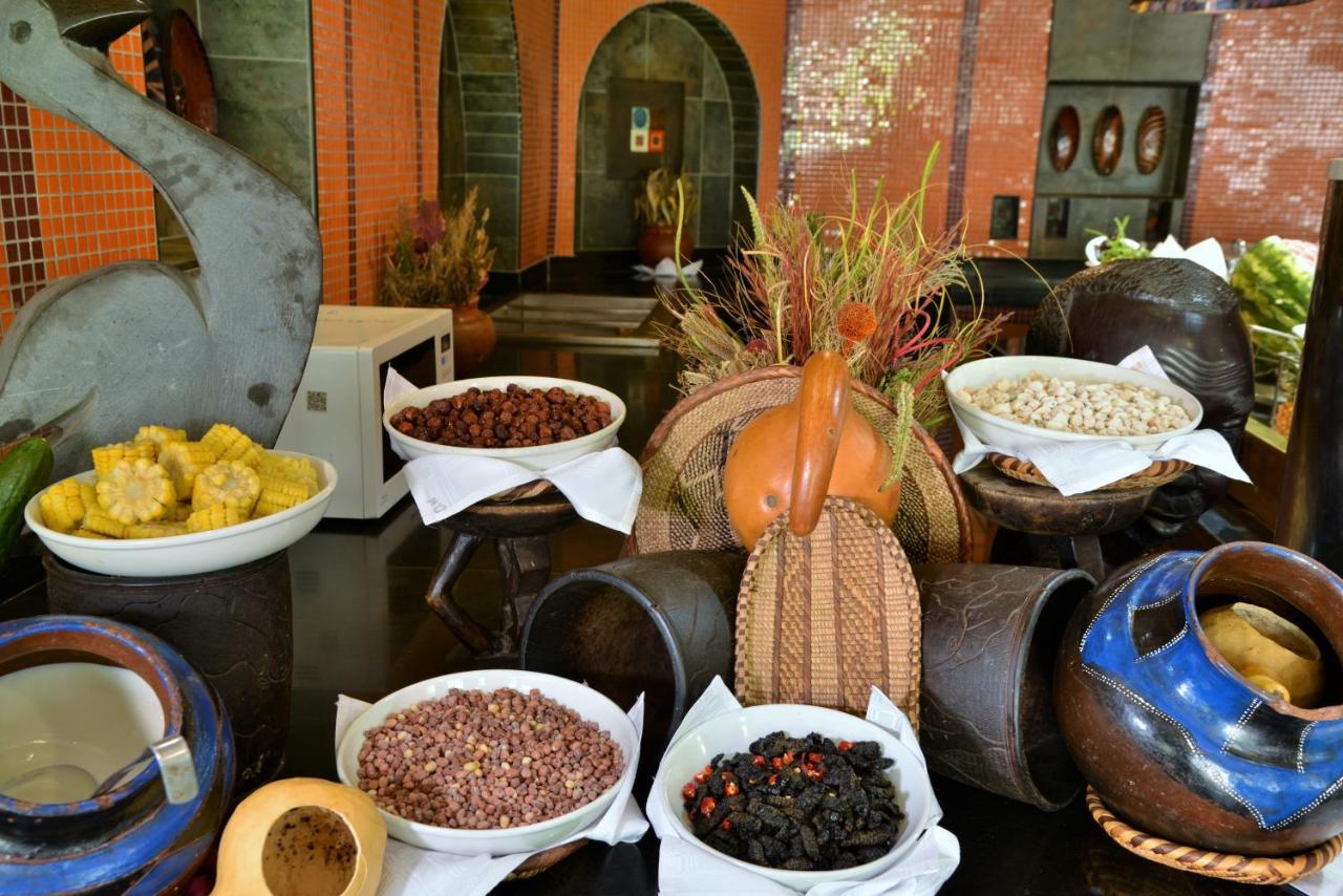 Hotel Cresta Oasis 3*